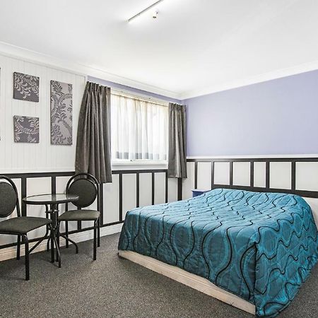 Tamworth Lodge Motel Екстер'єр фото