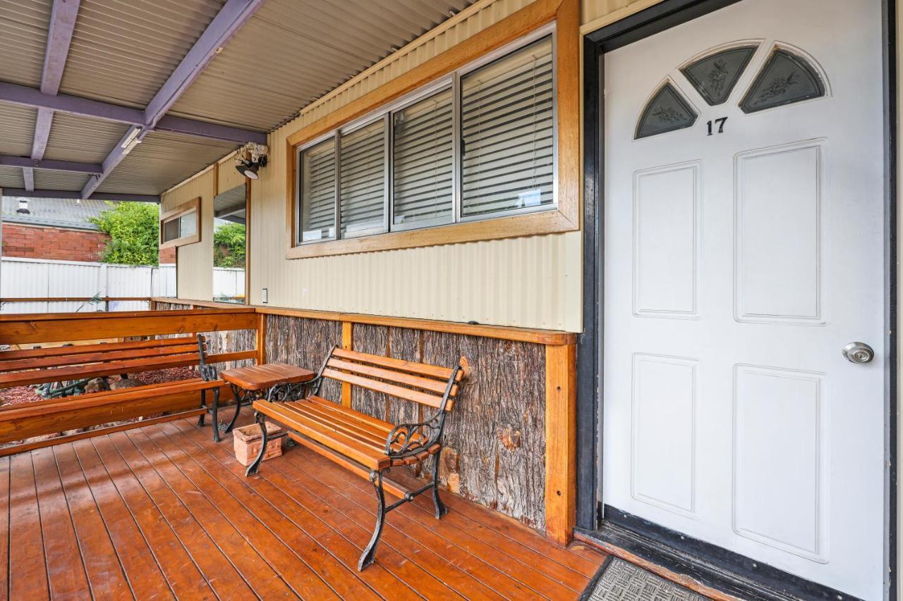 Tamworth Lodge Motel Екстер'єр фото