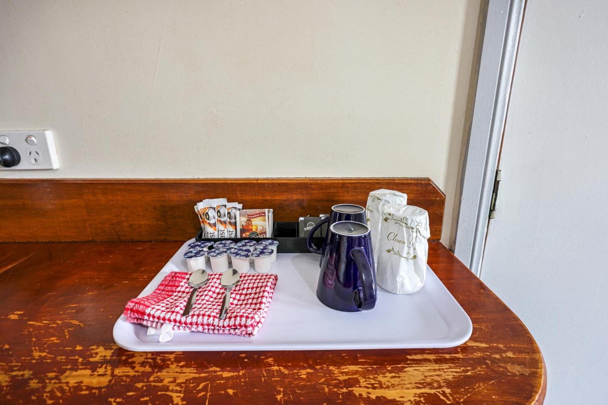 Tamworth Lodge Motel Екстер'єр фото