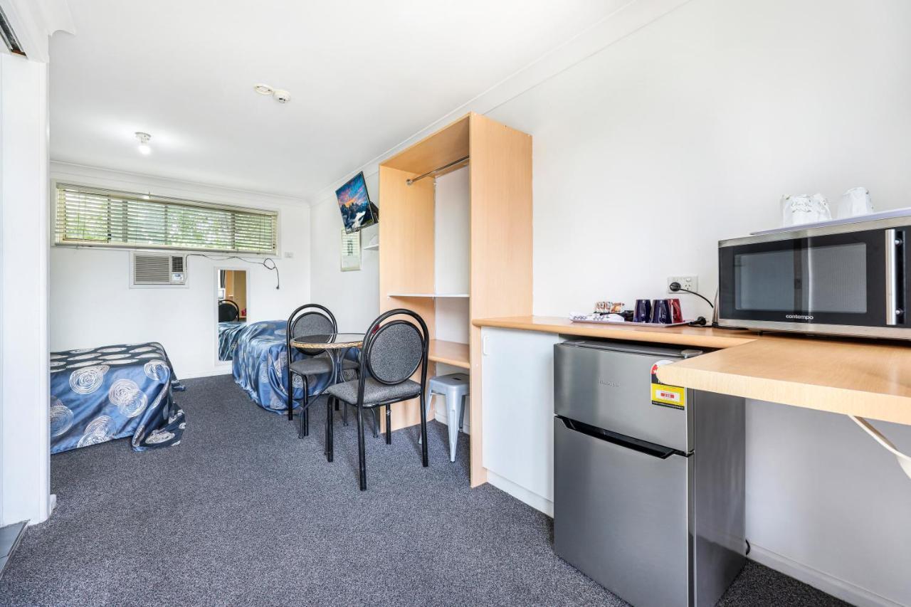 Tamworth Lodge Motel Екстер'єр фото