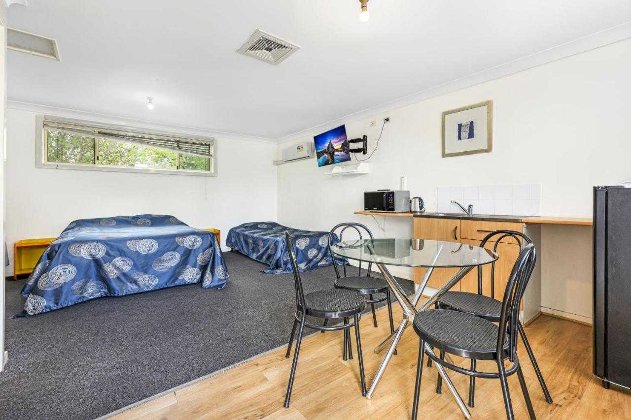 Tamworth Lodge Motel Екстер'єр фото