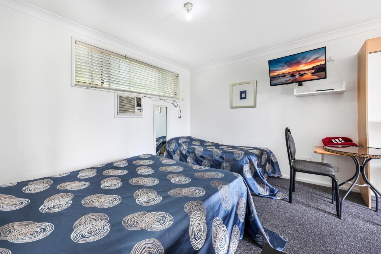 Tamworth Lodge Motel Екстер'єр фото