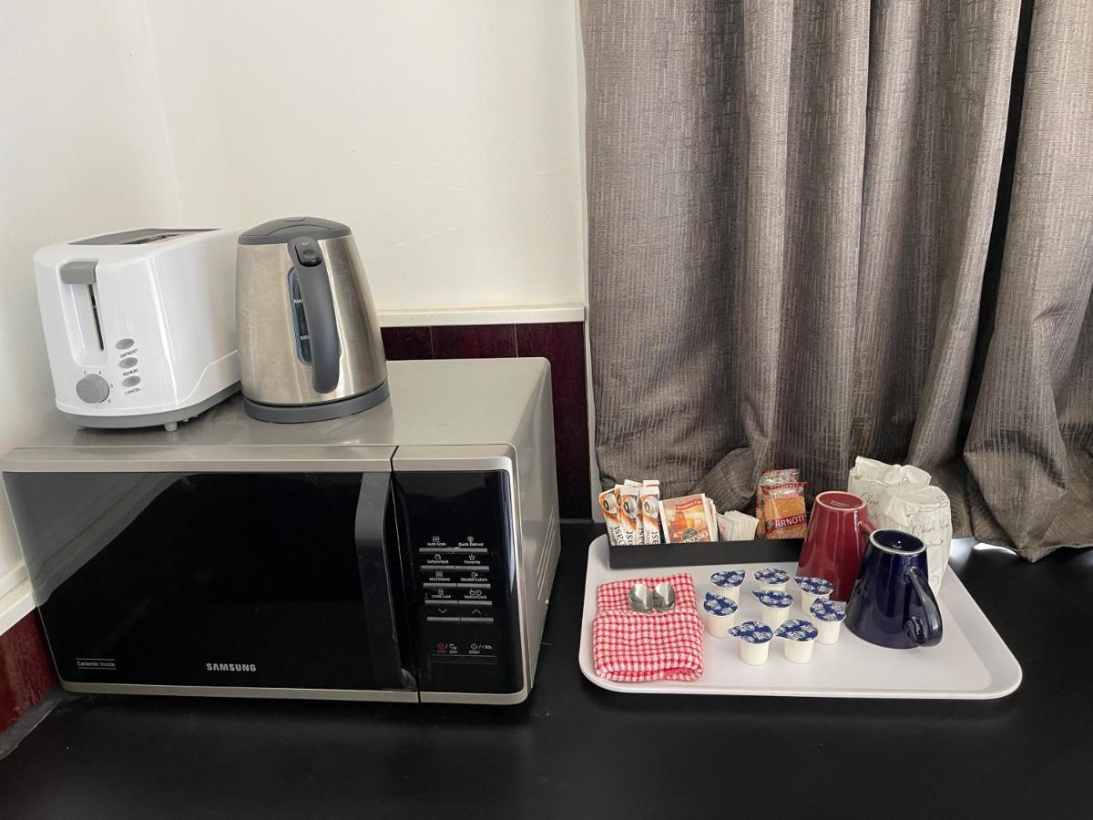 Tamworth Lodge Motel Екстер'єр фото