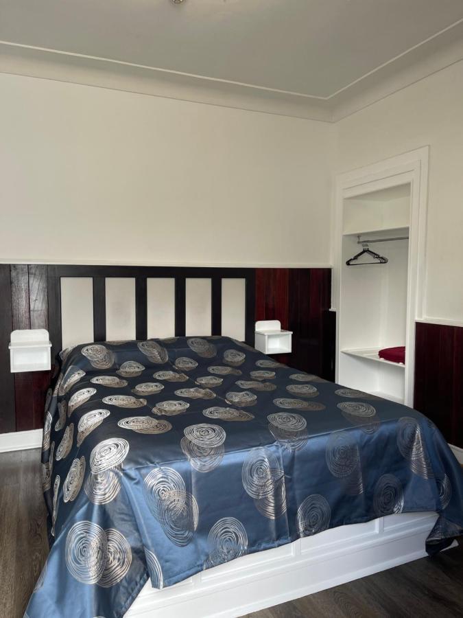 Tamworth Lodge Motel Екстер'єр фото