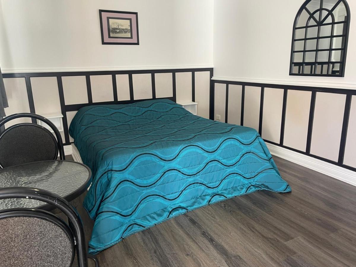 Tamworth Lodge Motel Екстер'єр фото