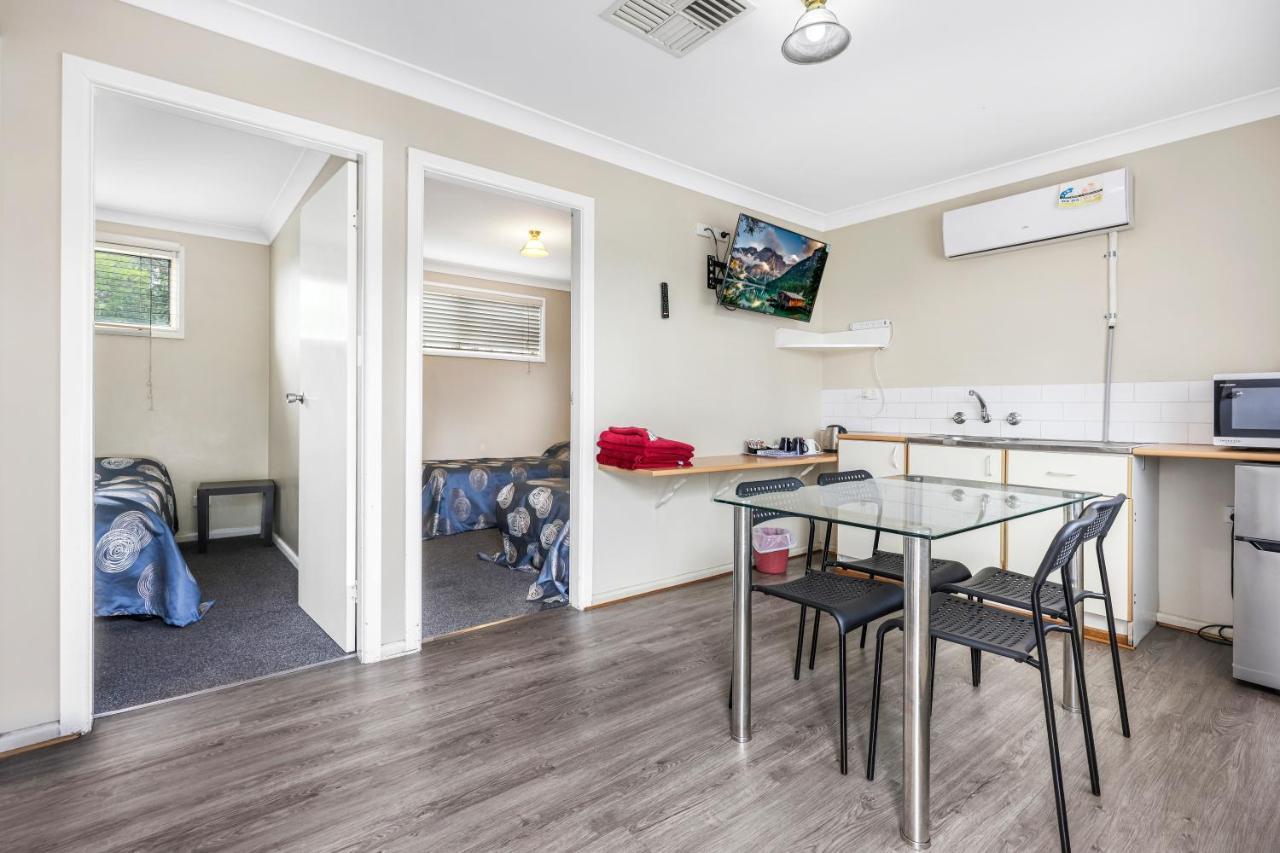 Tamworth Lodge Motel Екстер'єр фото