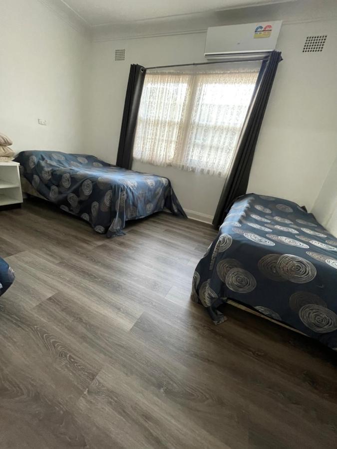 Tamworth Lodge Motel Екстер'єр фото