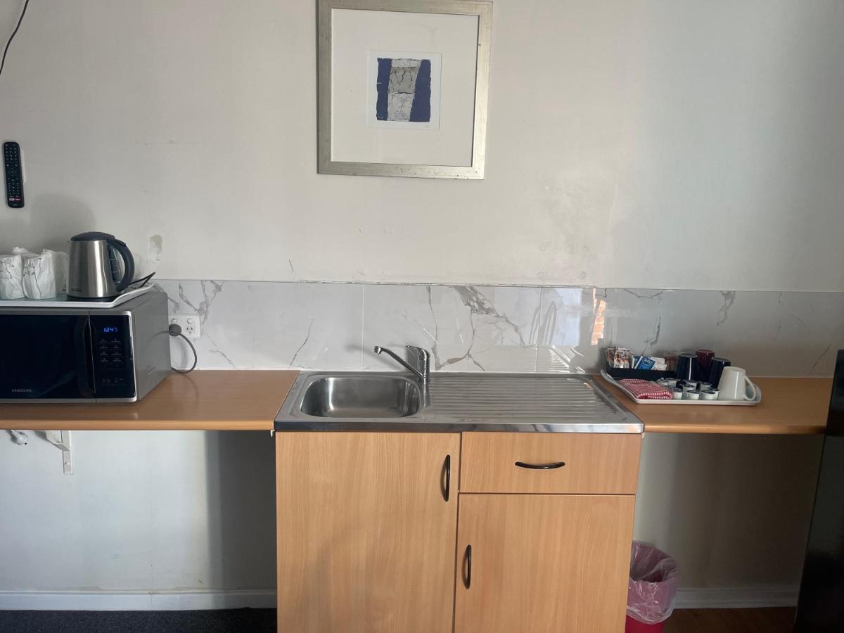 Tamworth Lodge Motel Екстер'єр фото