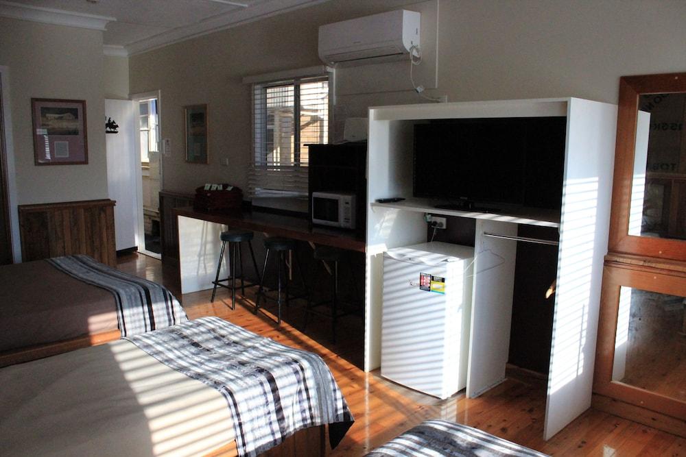 Tamworth Lodge Motel Екстер'єр фото